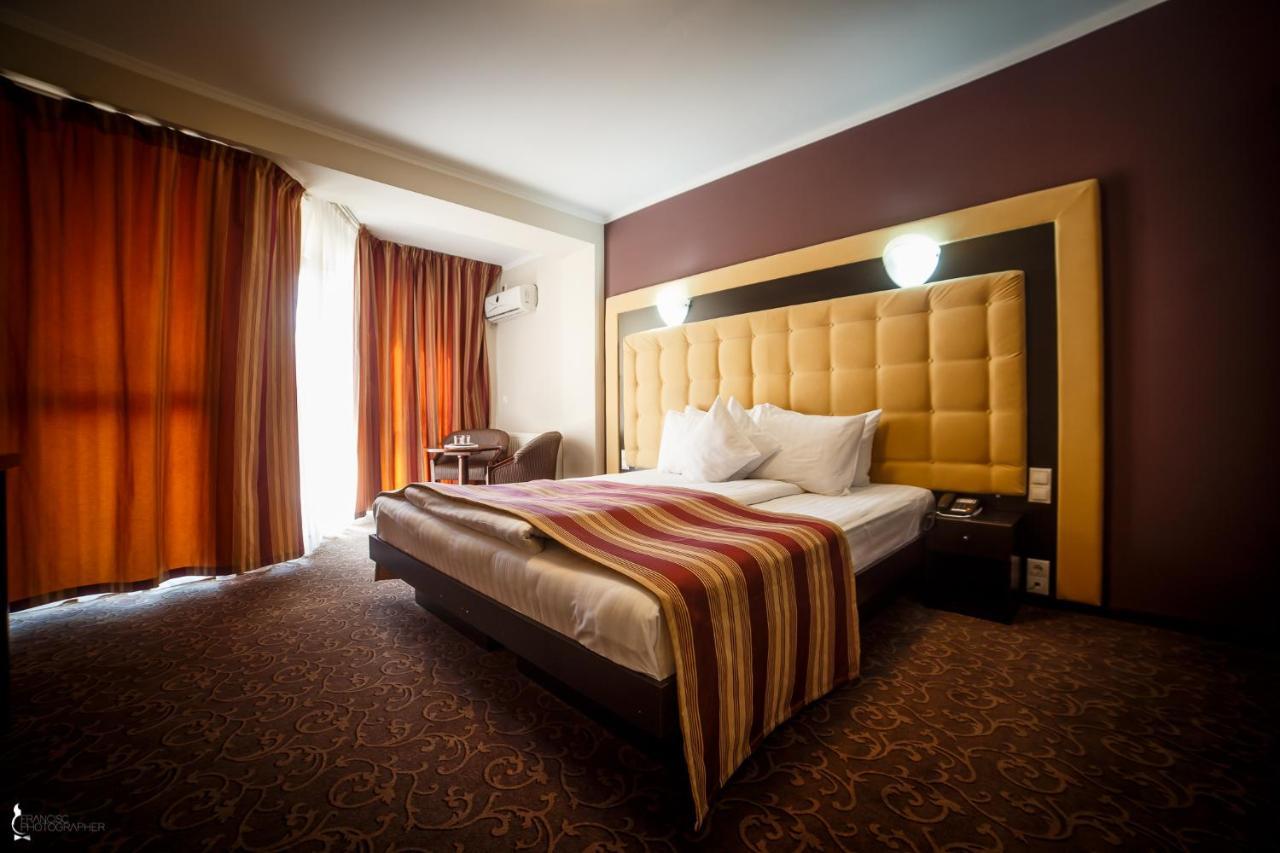 Hotel Ozana Bistrita  Exterior photo