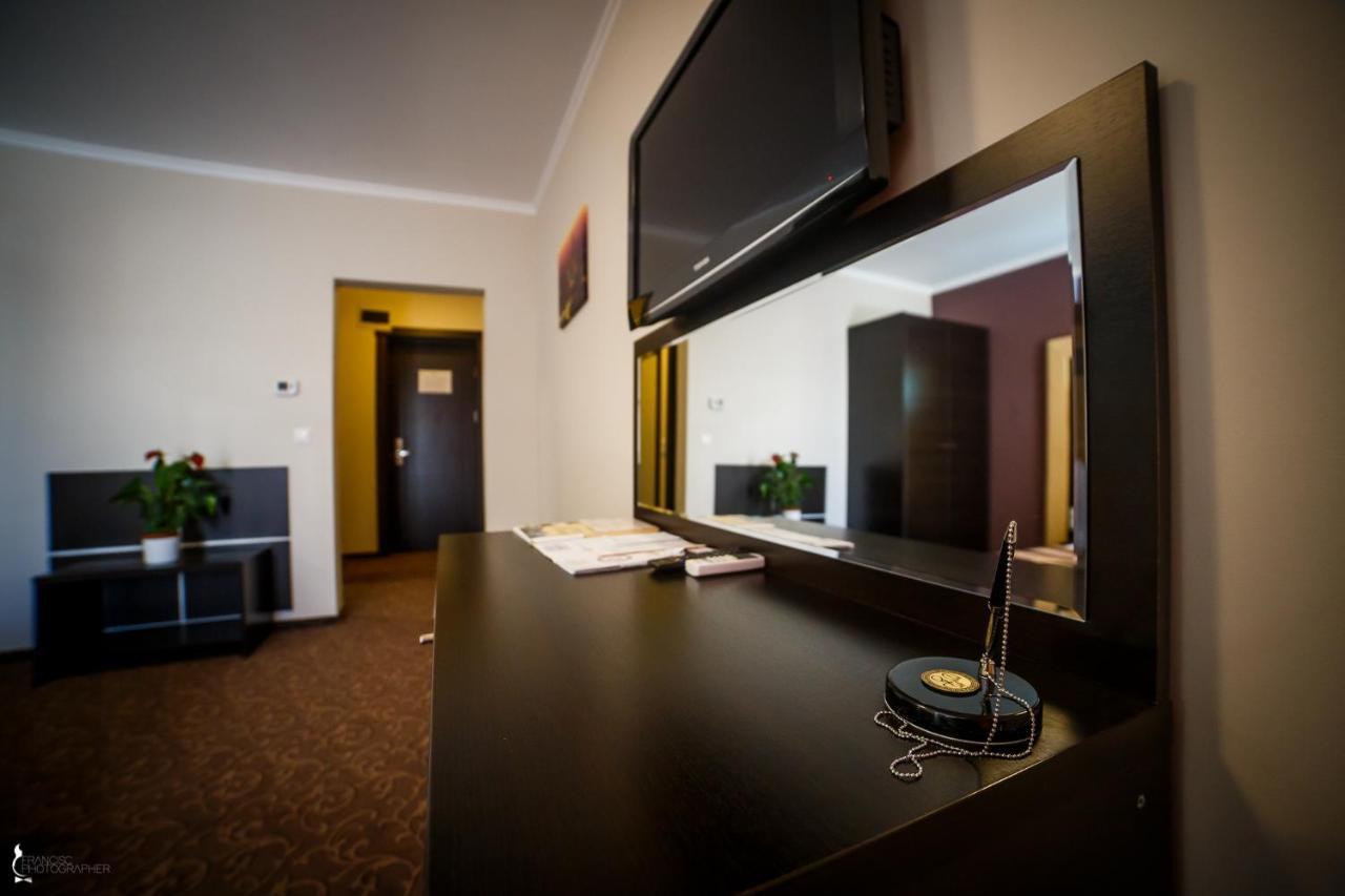 Hotel Ozana Bistrita  Exterior photo