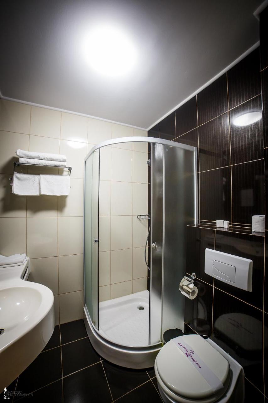 Hotel Ozana Bistrita  Exterior photo